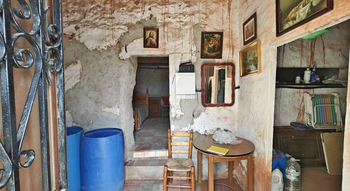 Image No.10-1 Bed Country House for sale