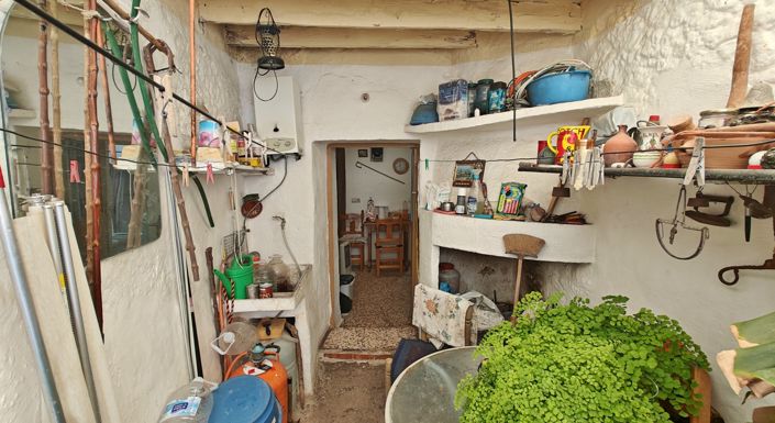 Image No.10-3 Bed Village House for sale