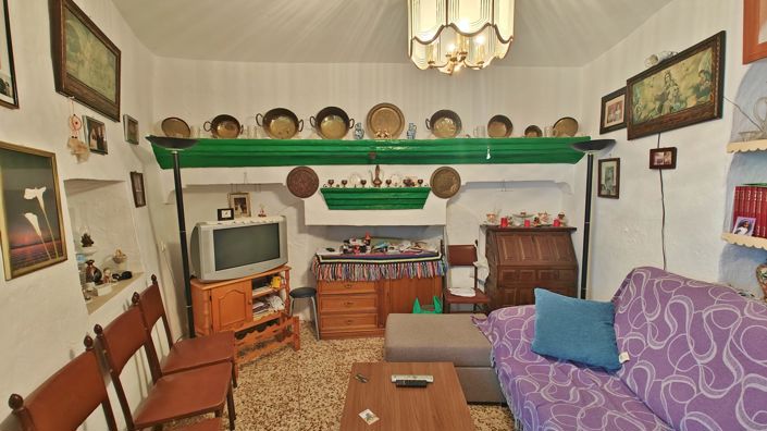 Image No.6-3 Bed Village House for sale