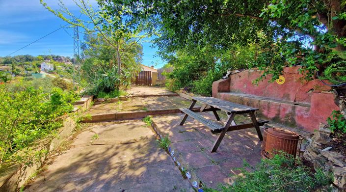 Image No.10-5 Bed Country House for sale