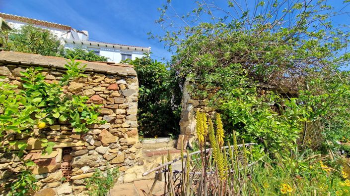 Image No.13-5 Bed Country House for sale