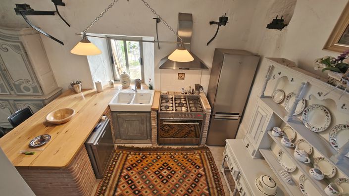 Image No.10-3 Bed Country House for sale