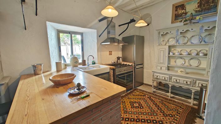 Image No.11-3 Bed Country House for sale