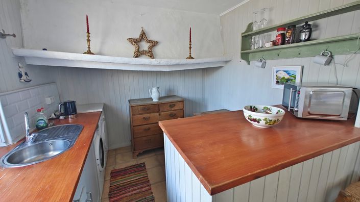 Image No.19-3 Bed Country House for sale