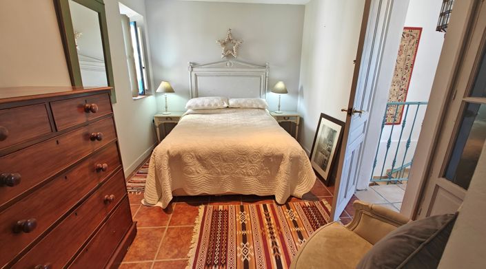 Image No.22-3 Bed Country House for sale