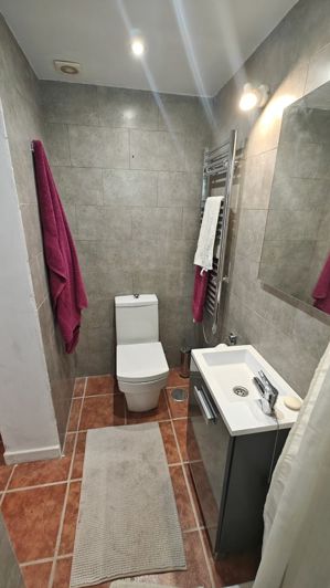 Image No.23-3 Bed Country House for sale