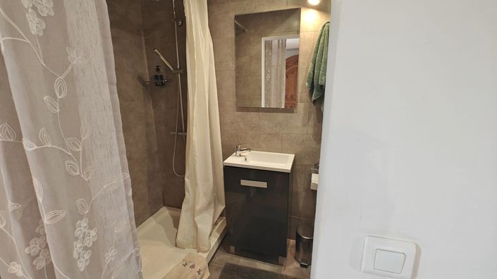 Image No.26-3 Bed Country House for sale