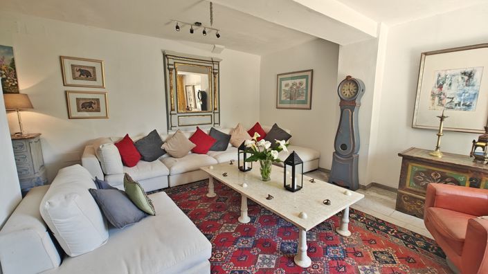 Image No.6-3 Bed Country House for sale