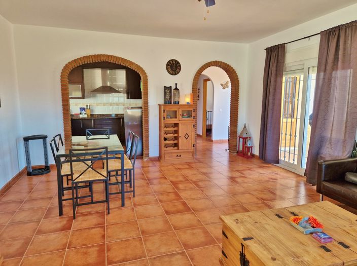 Image No.8-Maison de campagne de 3 chambres à vendre à Canillas de Aceituno