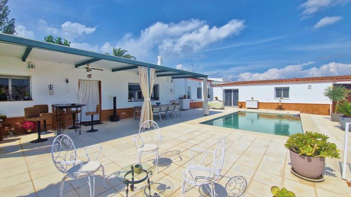 Image No.2-3 Bed Country House for sale