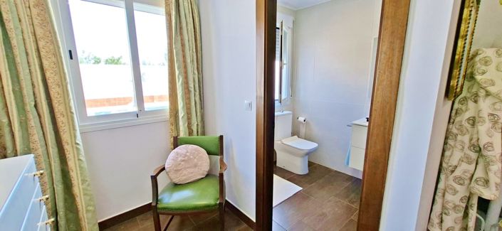 Image No.27-3 Bed Country House for sale