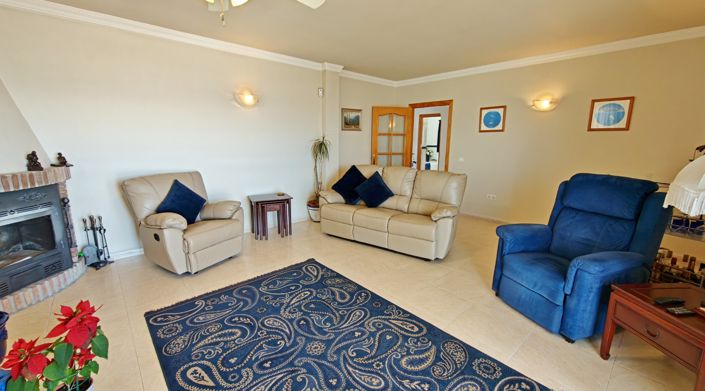 Image No.14-3 Bed Country House for sale