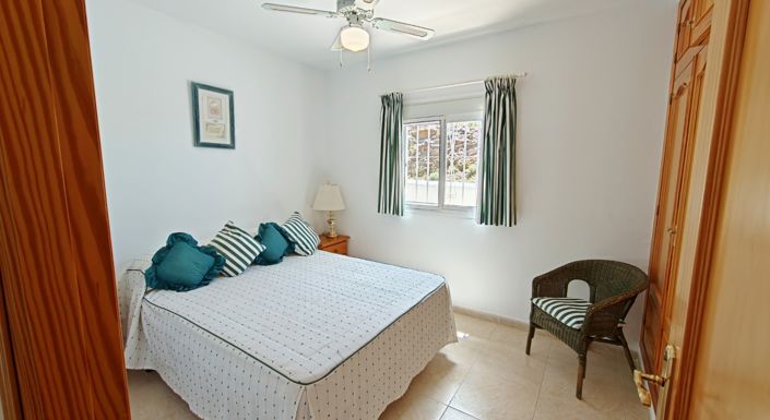 Image No.17-3 Bed Country House for sale