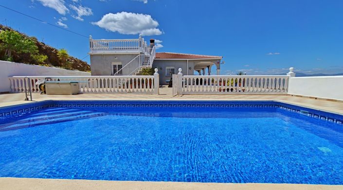 Image No.2-3 Bed Country House for sale