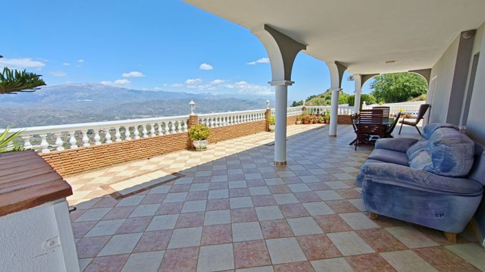 Image No.8-3 Bed Country House for sale