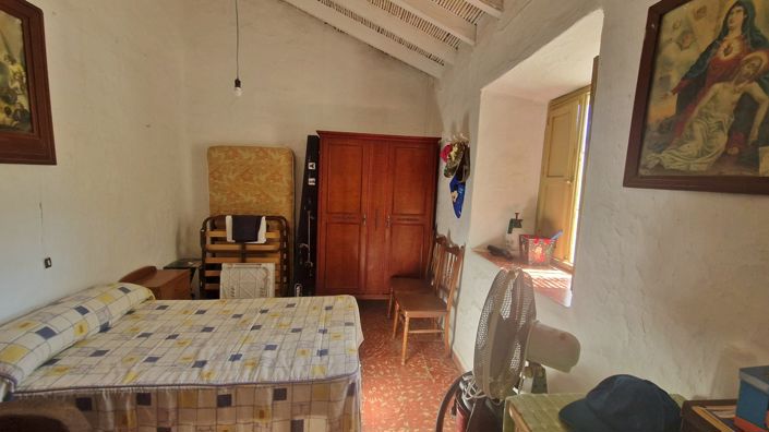 Image No.15-3 Bed Country House for sale