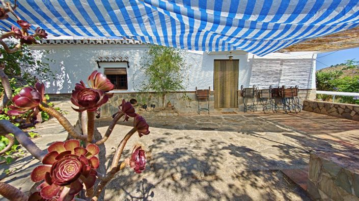 Image No.5-4 Bed Country House for sale