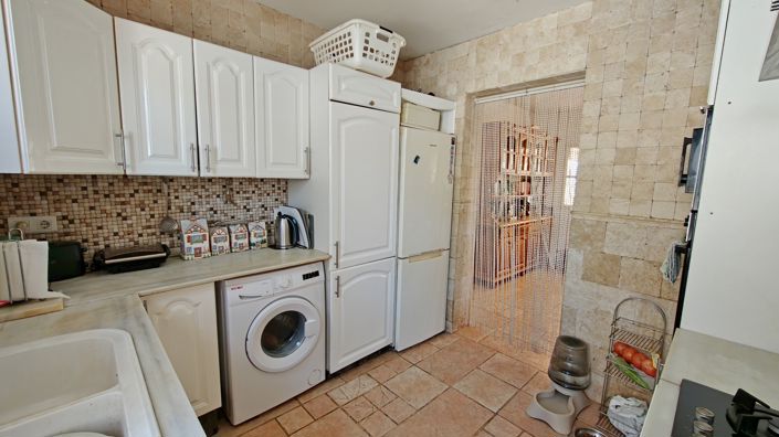 Image No.14-2 Bed Country House for sale