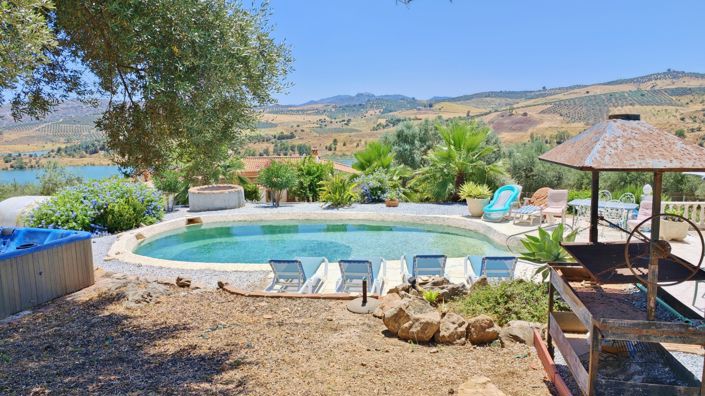 Image No.3-2 Bed Country House for sale