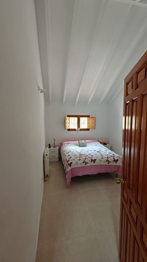 Image No.17-2 Bed Country House for sale