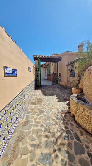 Image No.22-5 Bed Country House for sale
