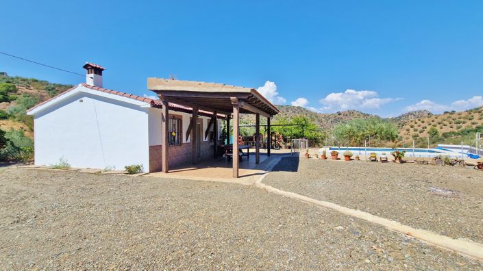 Image No.7-5 Bed Country House for sale