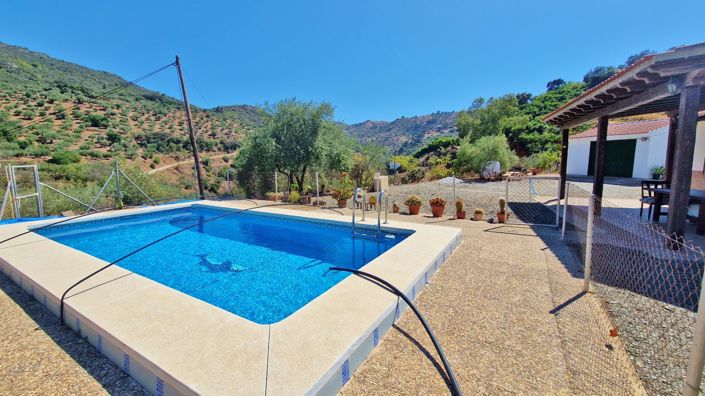 Image No.9-5 Bed Country House for sale