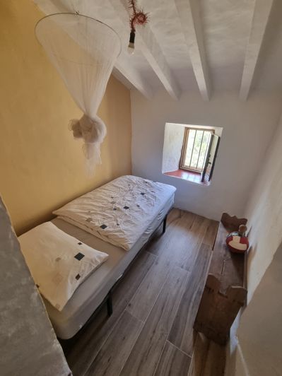Image No.12-5 Bed Country House for sale