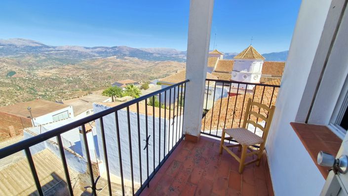 Image No.19-2 Bed Apartment for sale