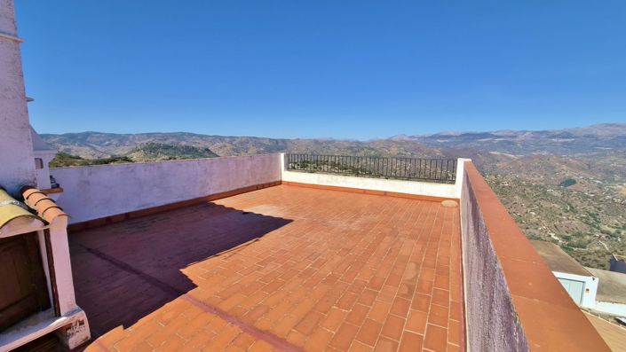 Image No.24-2 Bed Apartment for sale