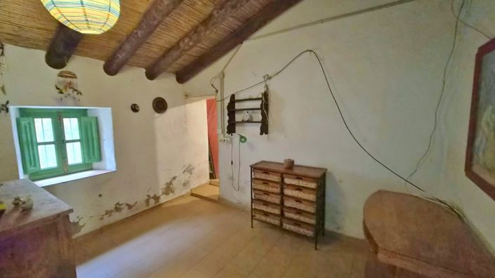 Image No.18-2 Bed Country House for sale