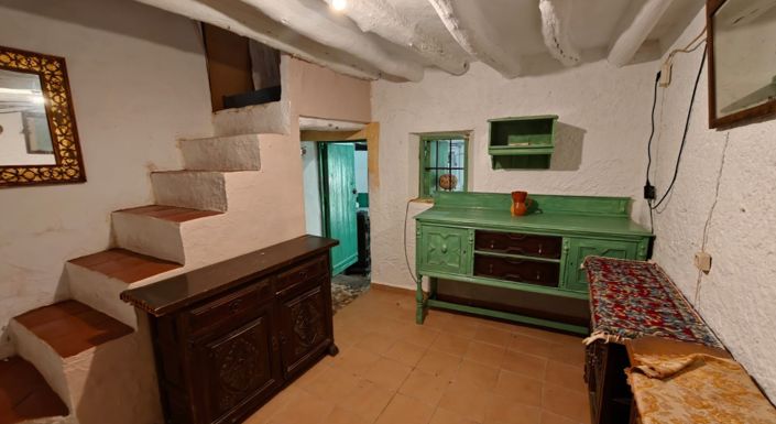 Image No.19-2 Bed Country House for sale