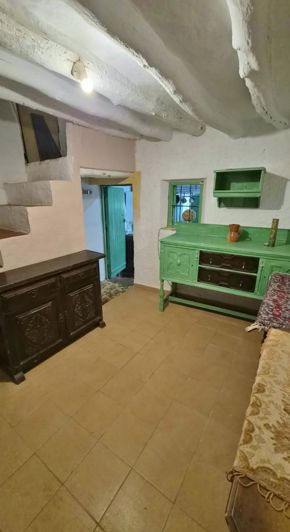 Image No.20-2 Bed Country House for sale