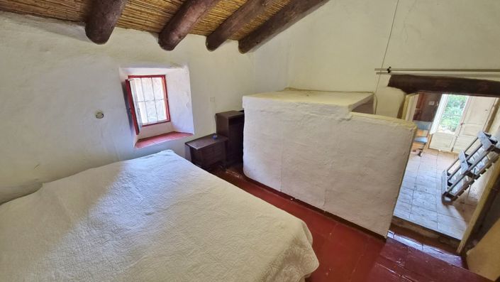 Image No.23-2 Bed Country House for sale