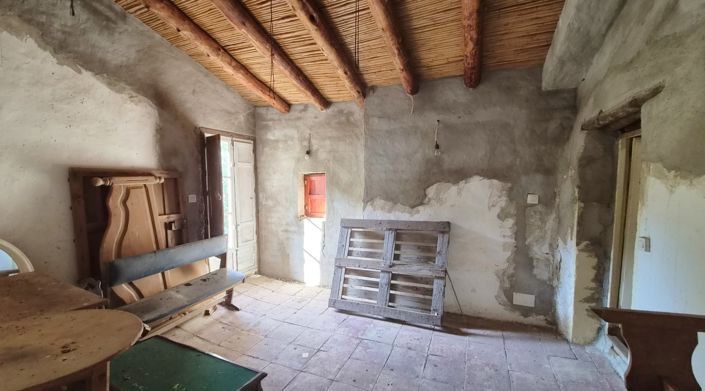 Image No.30-2 Bed Country House for sale