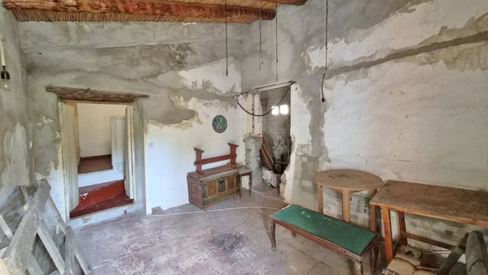 Image No.31-2 Bed Country House for sale