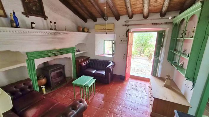 Image No.10-2 Bed Country House for sale