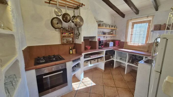 Image No.22-2 Bed Country House for sale