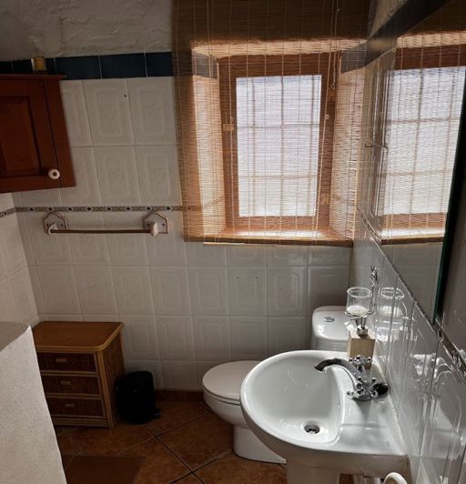Image No.29-2 Bed Country House for sale