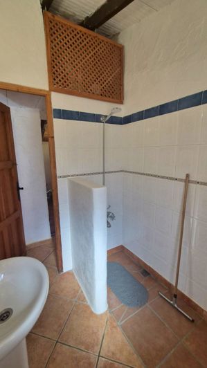 Image No.31-2 Bed Country House for sale