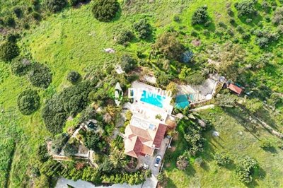 16711-villa-for-sale-in-monagroullifull
