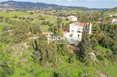 16712-villa-for-sale-in-monagroullifull