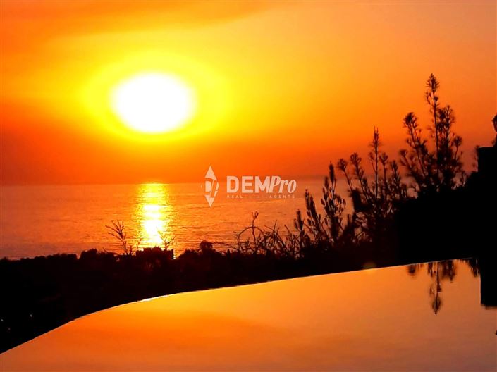 Image No.12-Villa de 5 chambres à vendre à Pomos