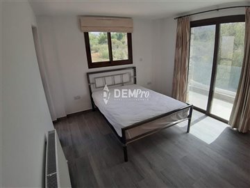 27354-villa-for-sale-in-pomosfull