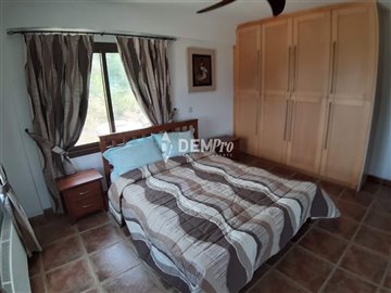 27360-villa-for-sale-in-pomosfull