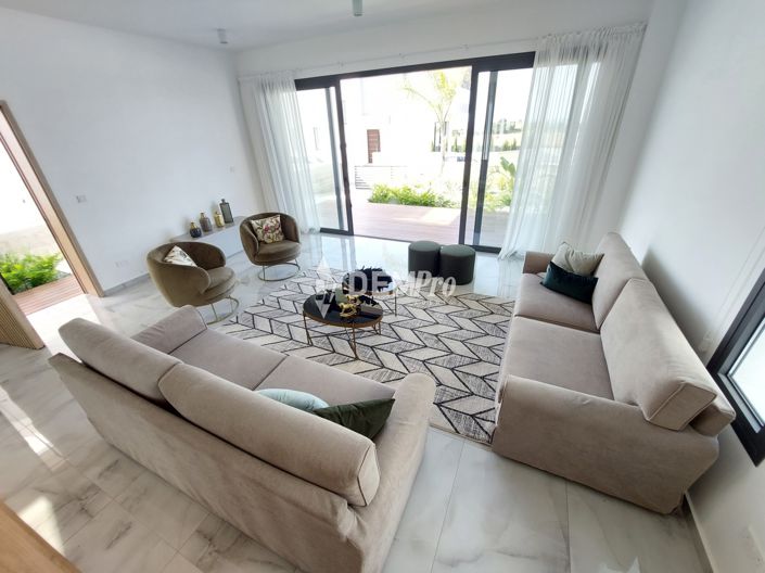 Image No.3-3 Bed Villa for sale