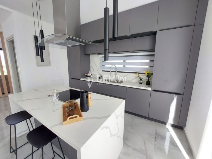 Image No.6-3 Bed Villa for sale