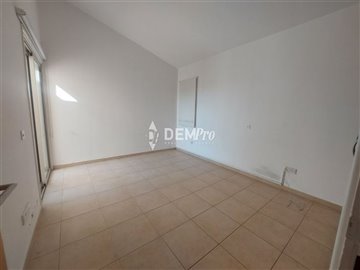 40266-apartment-for-sale-in-chlorakafull