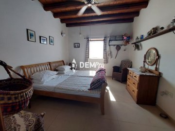 43277-villa-for-sale-in-arodesfull