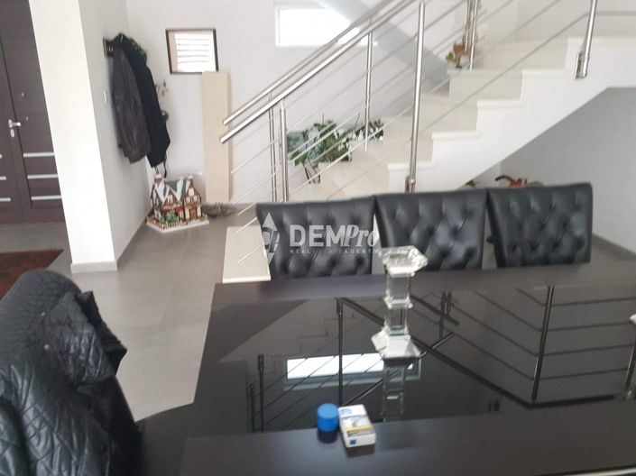 Image No.16-Villa de 5 chambres à vendre à Yeroskipou